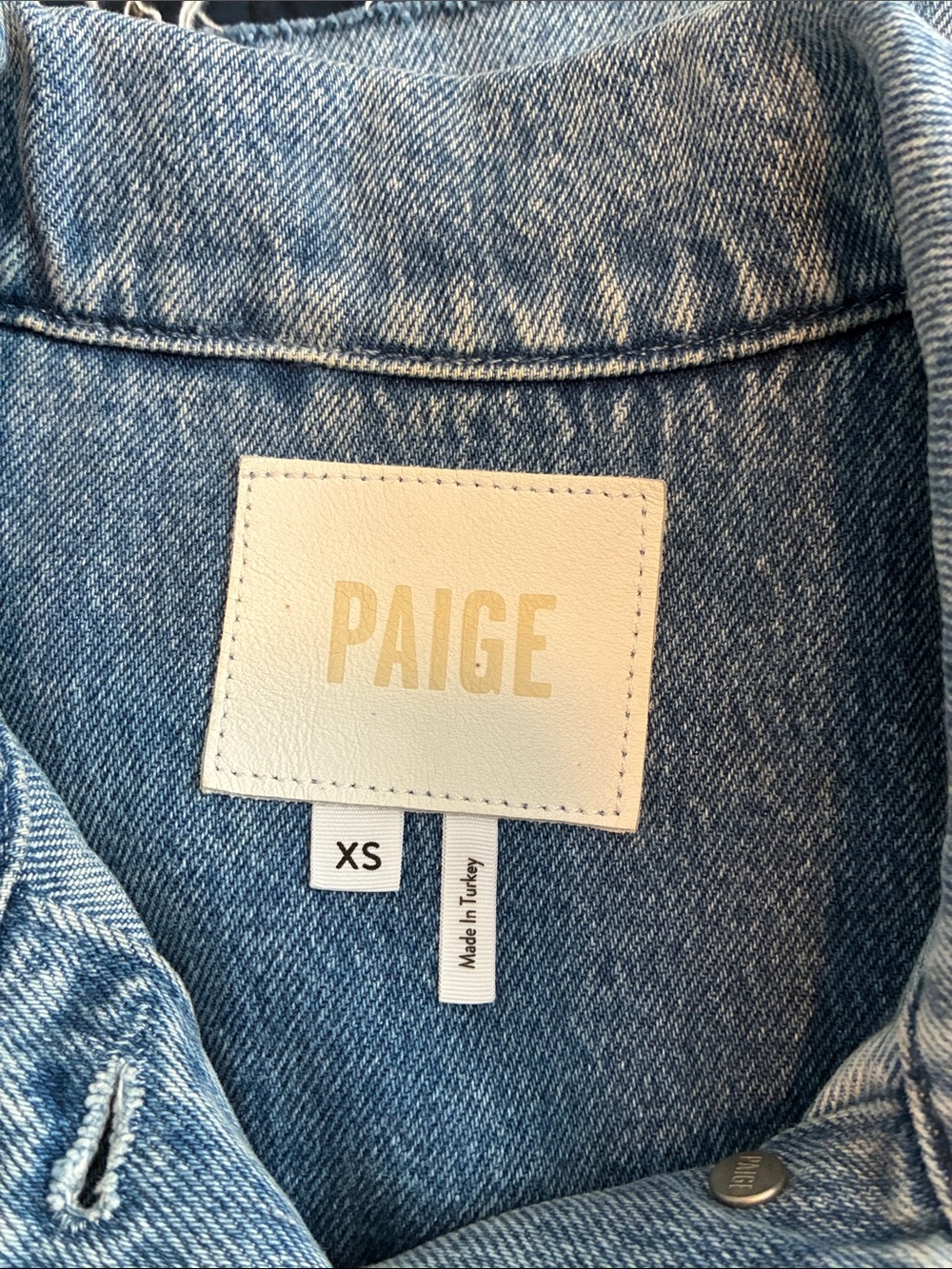 PAIGE Light Blue Denim Rowan Jacket with Raw Hem pearl blue Sz XS - Picture 9 of 10